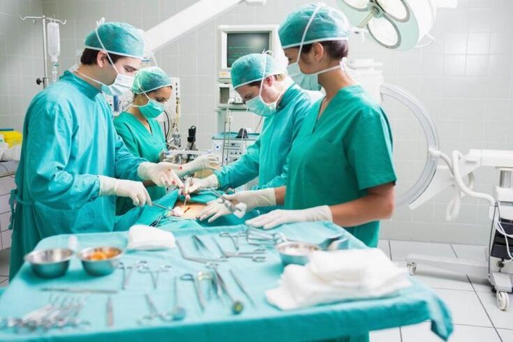 Διεξαγωγή χειρουργικής επέμβασης